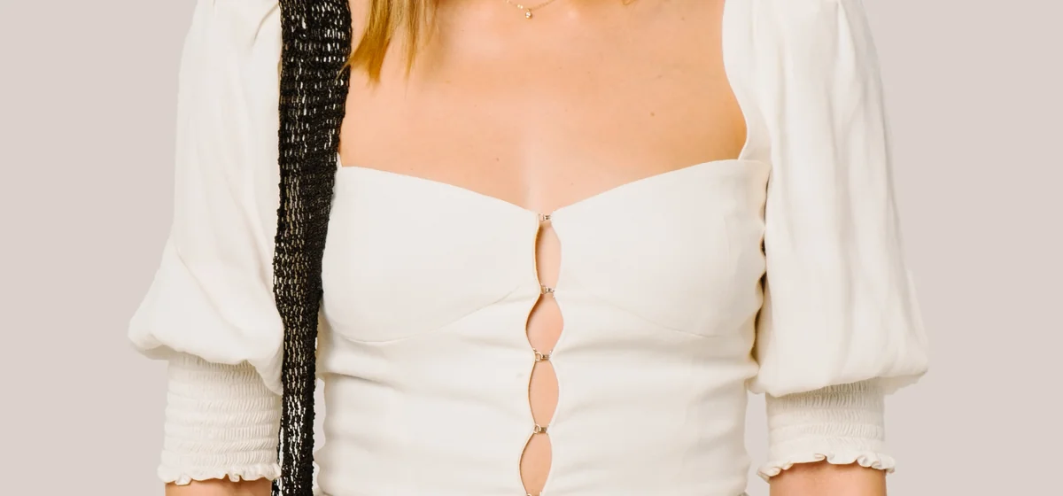 On-model apparel e-commerce photograph, an example of Vidd Studios on-model apparel e-commerce work