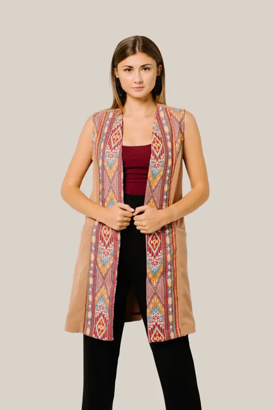 On-model apparel e-commerce photograph, an example of Vidd Studios on-model apparel e-commerce work
